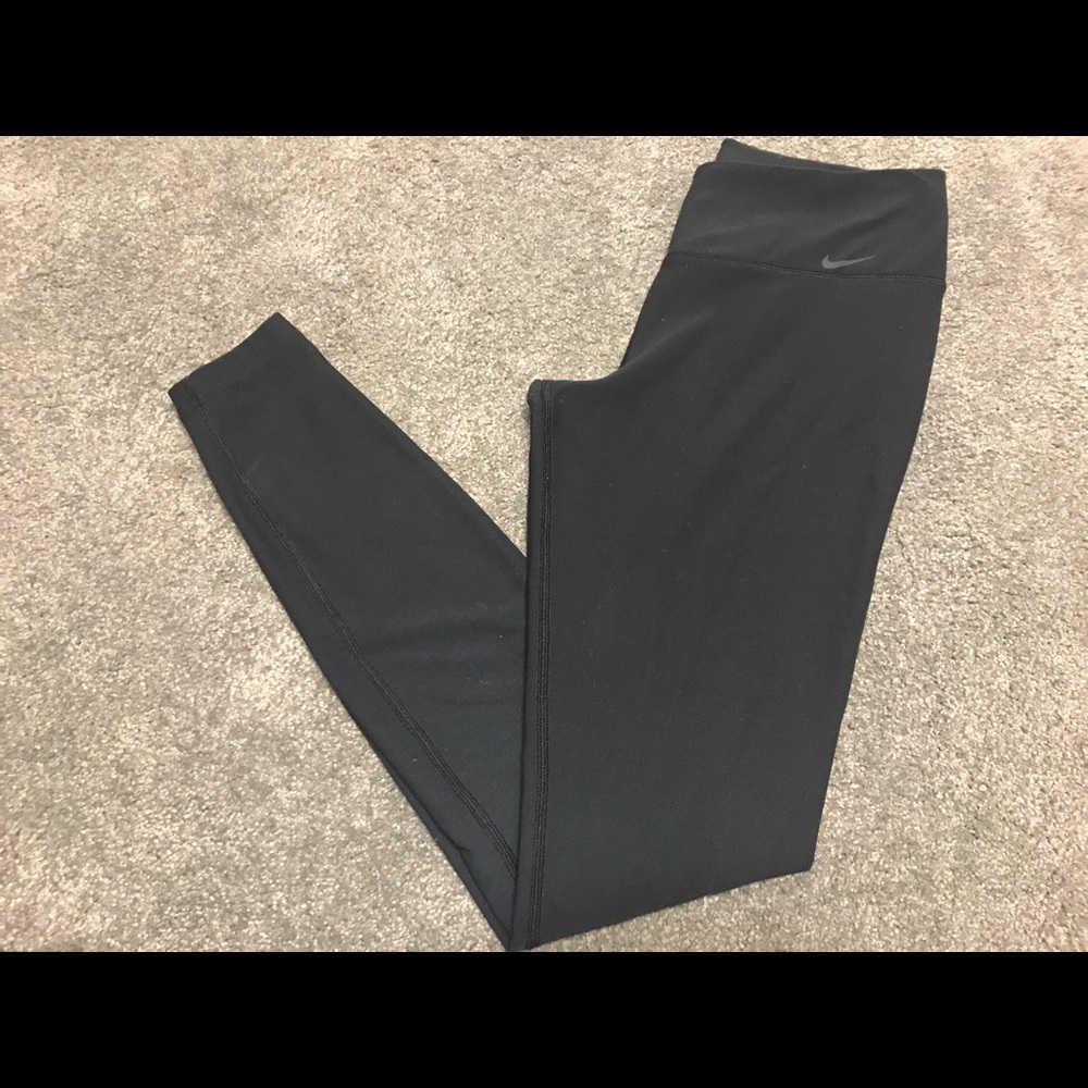 Black Nike DRI-FIT leggings